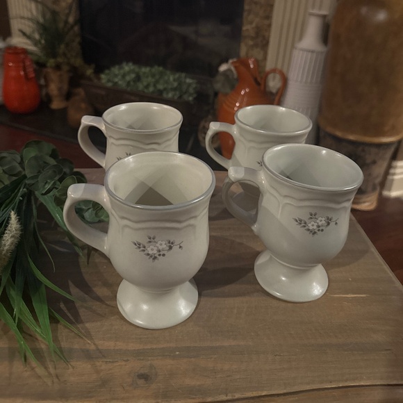 Set 4 PFALTZGRAFF 1984 HEIRLOOM Pedestal Stoneware Coffee Mug Cup Green Floral - Picture 1 of 3